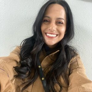 MEET THE POSHER | Stephanie!!